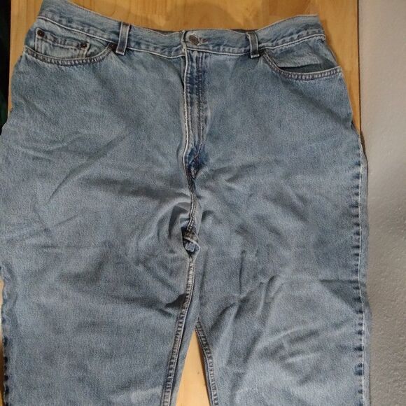 Vintage Levi's 550 Relaxed Tapered Denim Blue Jeans - Picture 3 of 9